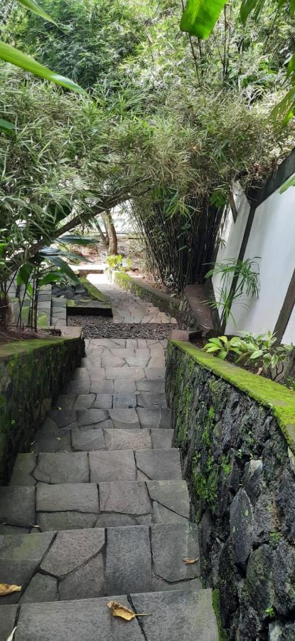 Guesthouse The 4 Fish Manado Eksteriør bilde