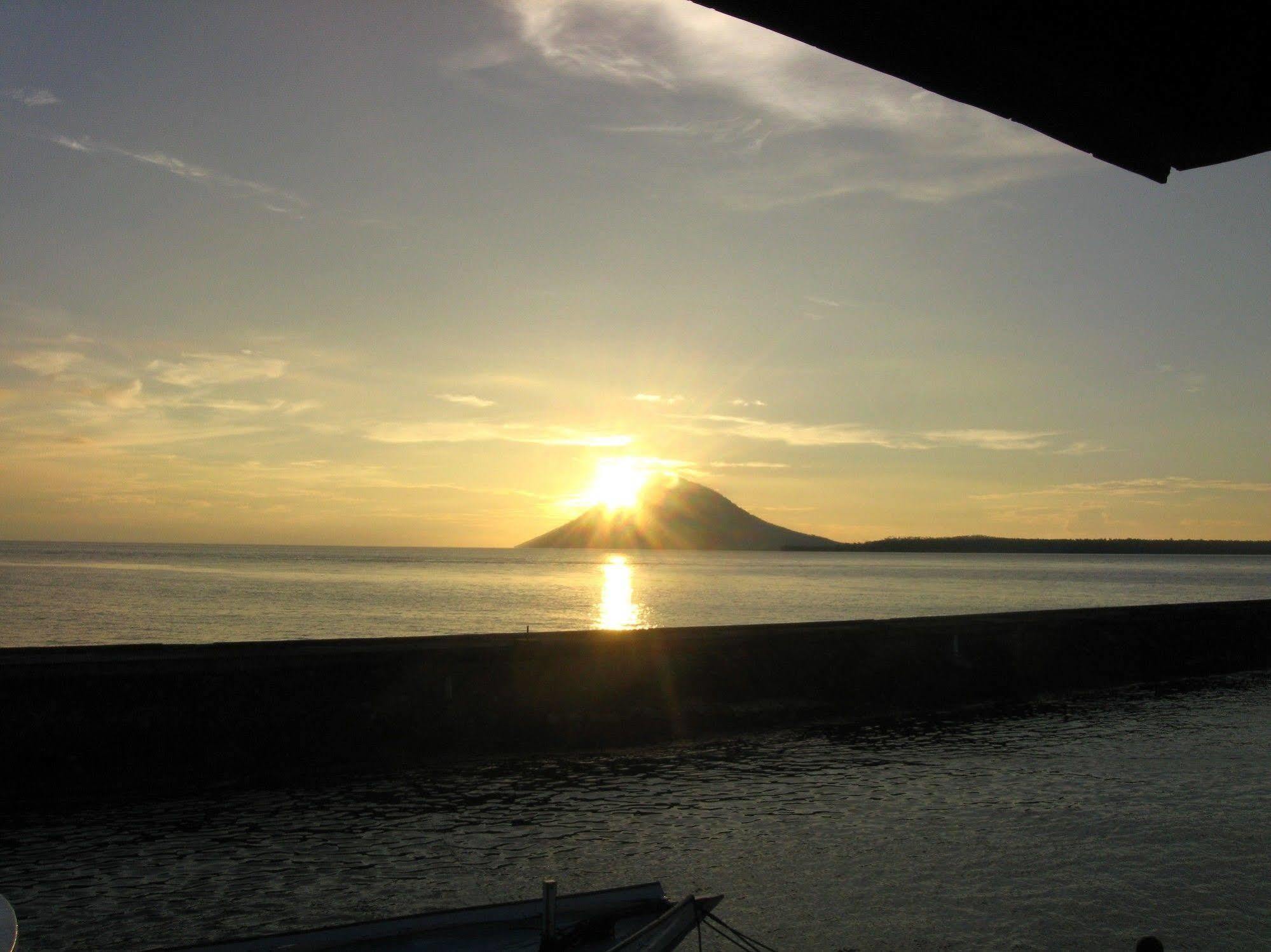 Guesthouse The 4 Fish Manado Eksteriør bilde